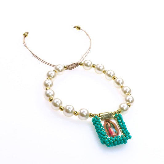 Adjustable pearl bracelet with gold beads and turquoise beaded escapulario charm