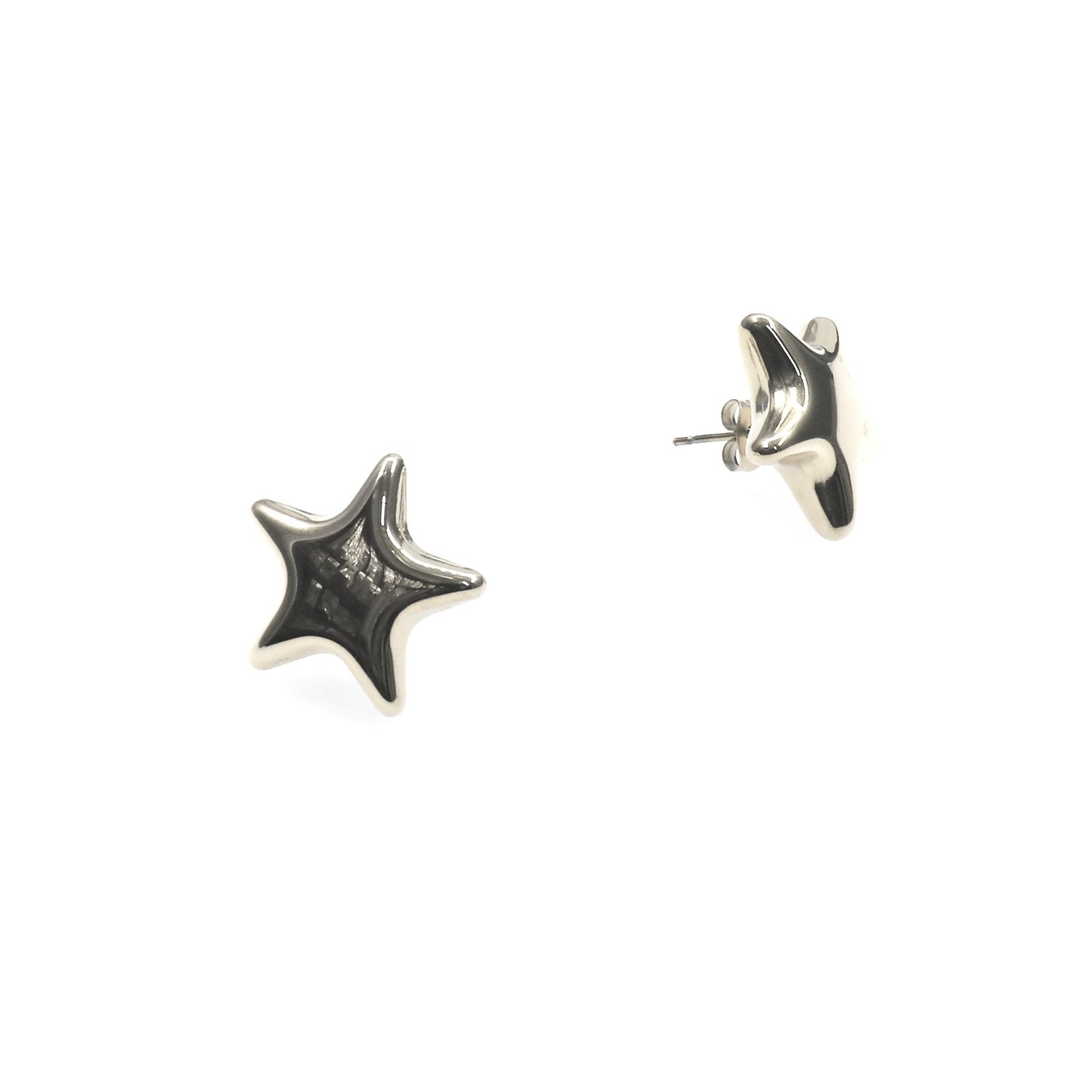 Small chunky star-shaped silver earrings with a polished finish, lightweight and elegant for everyday wear.