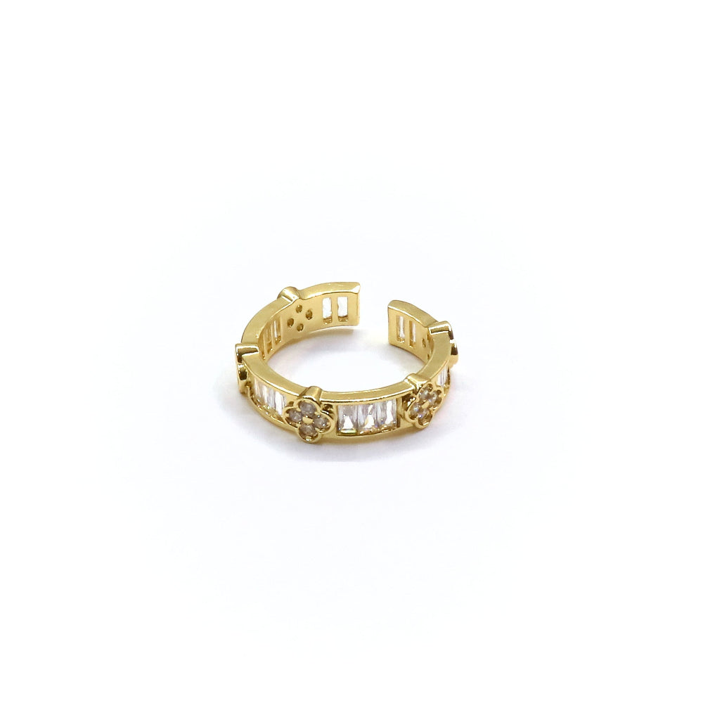 BAGUETTE CLOVER RING
