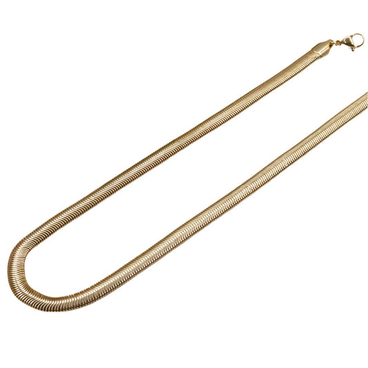 Haring Bone Chain necklace with sleek flat design and lobster clasp