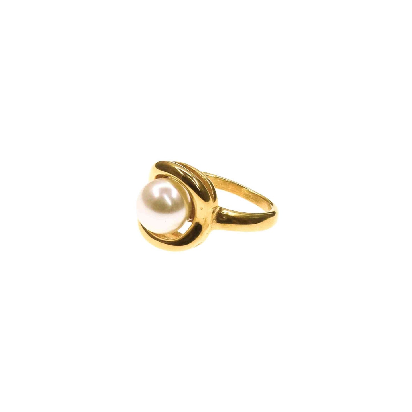 Gold-colored Mother Pearl Ring with a central pearl, elegant and available in sizes 6 to 9