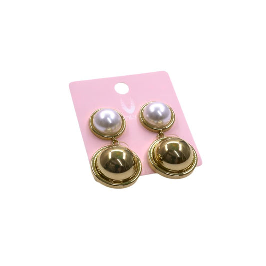 HALF BEAD & PEARL EARRING