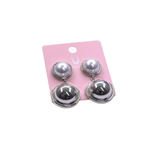 HALF BEAD & PEARL EARRING