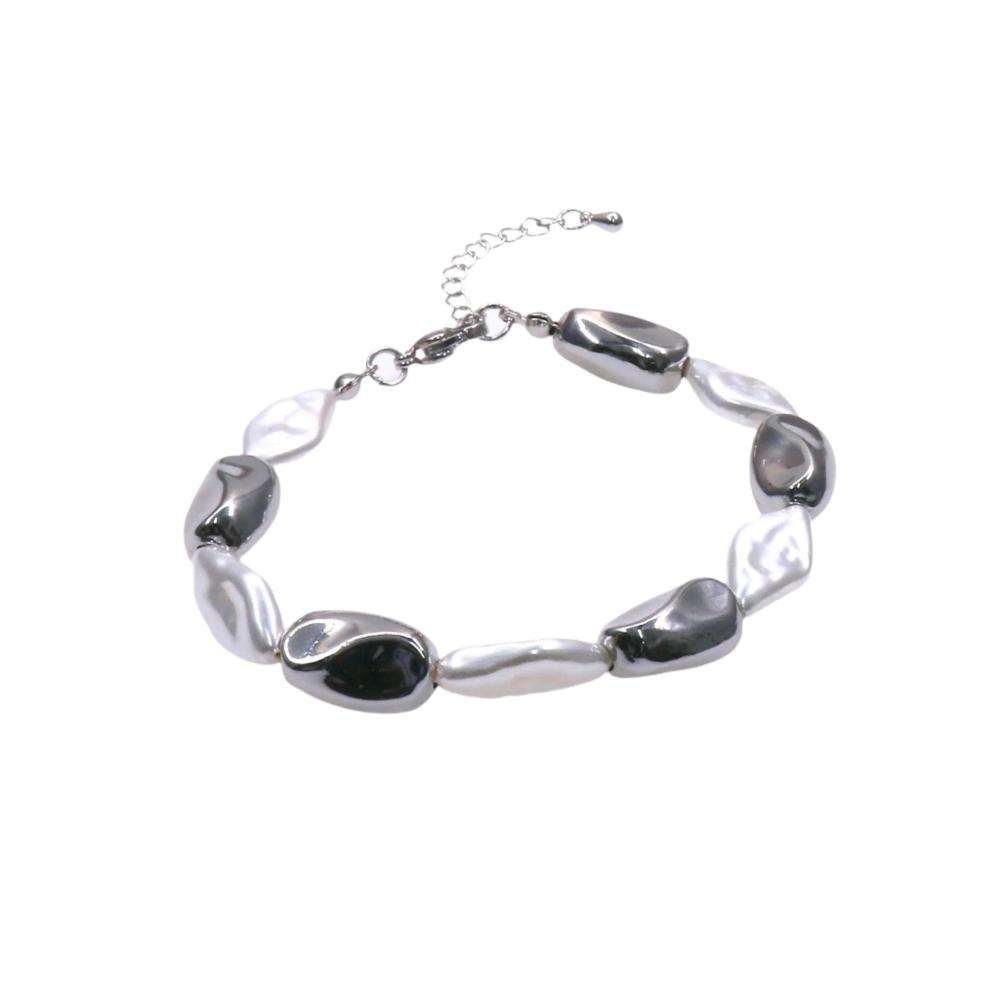 ABSTRACT PEARLS BRACELET
