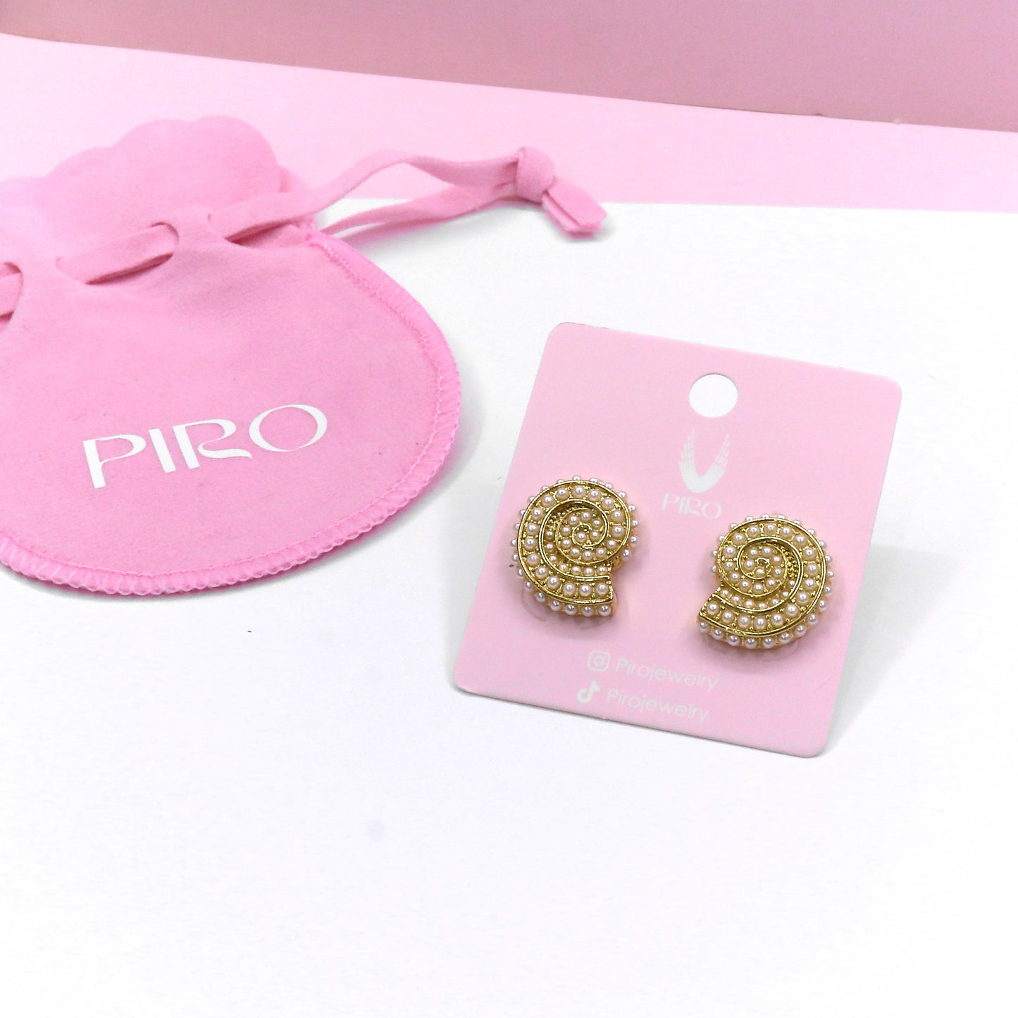 OCEAN SNAIL EARRING