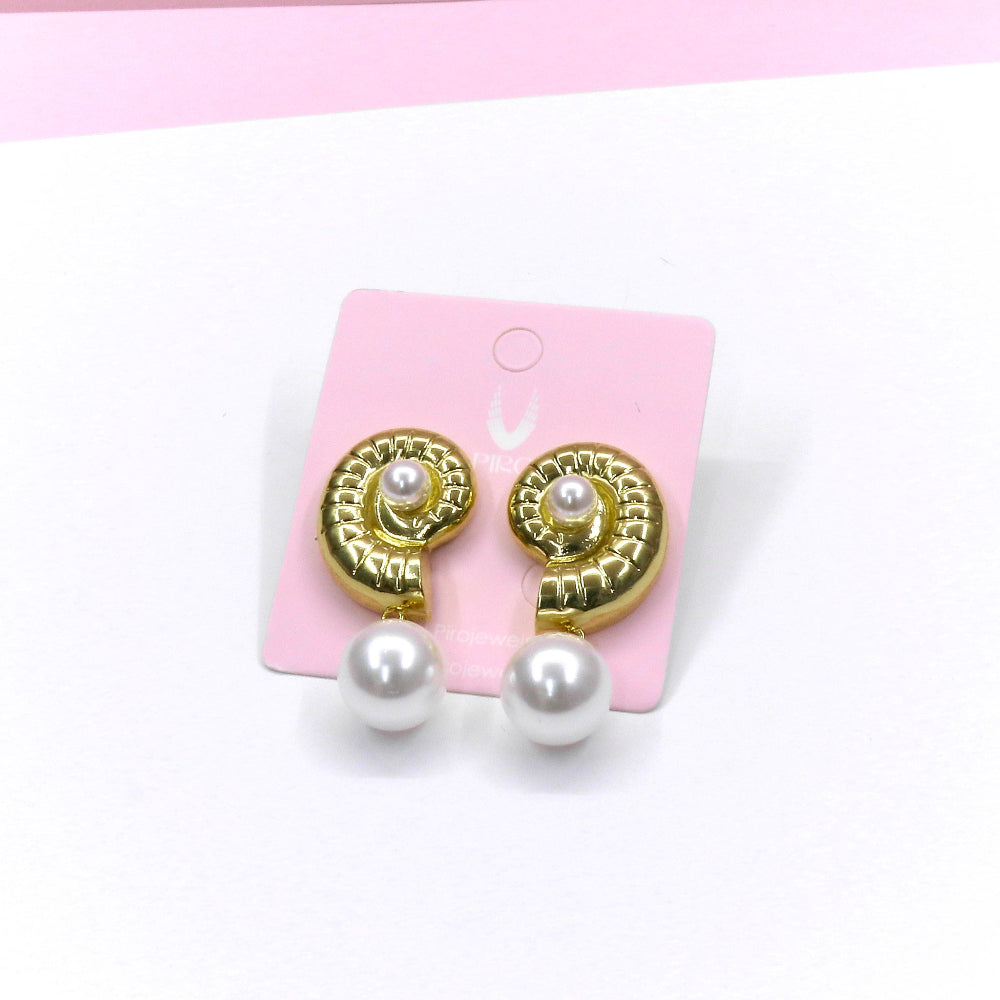 CHUNKY SNAIL EARRING