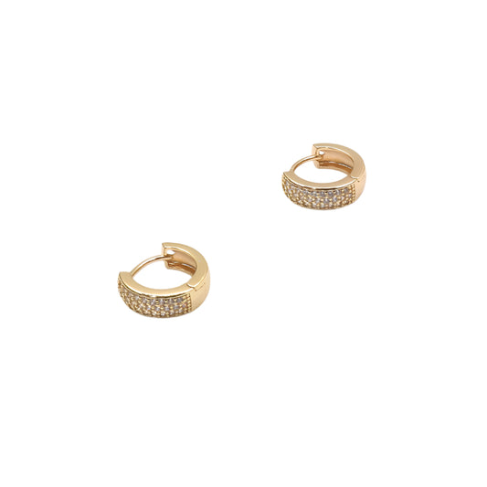 ZIRCONIA HUGGIE