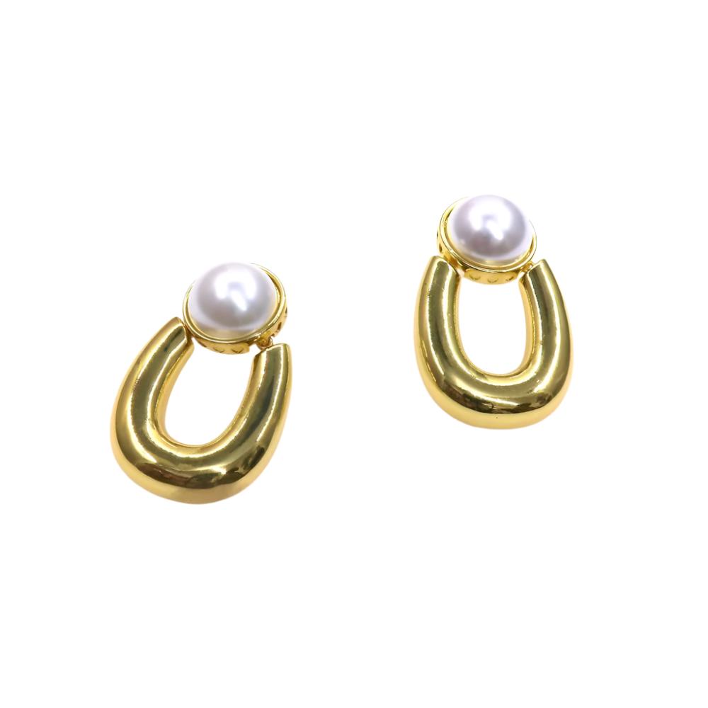 OVAL & PEARL EARRING