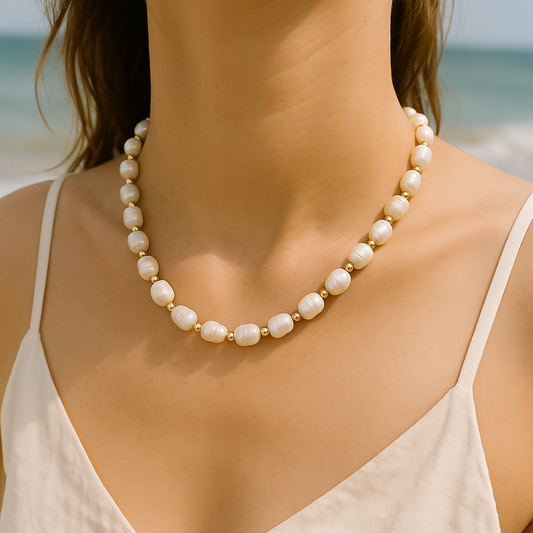 RIVER PEARL COLLAR