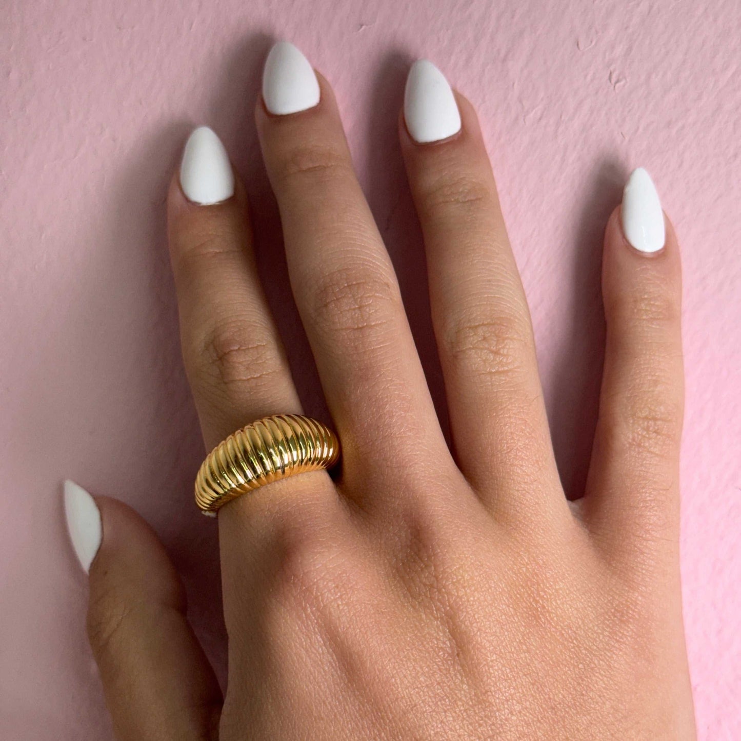 CROISSANT RING