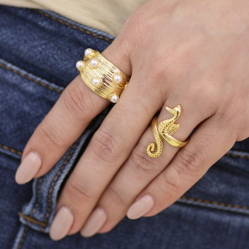 SEA HORSE RING