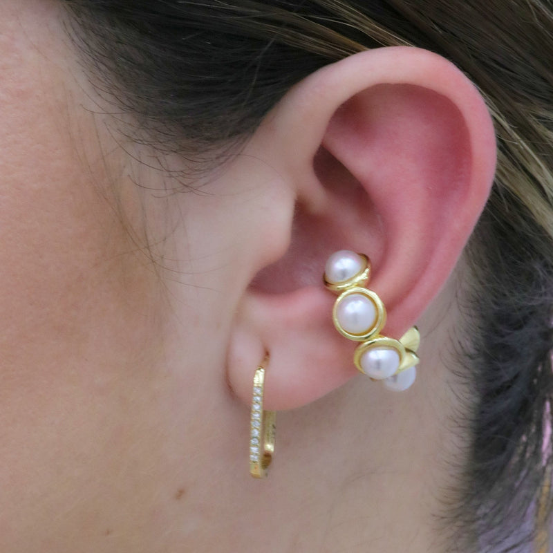 Chunky Pearl Ear Cuff