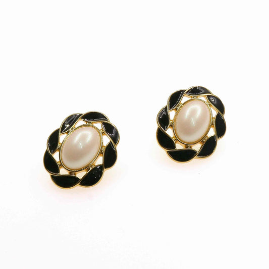 Gold filled vintage style VIZCONDESA EARRINGS with black and pearl accents.