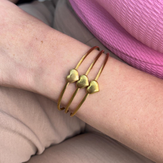 LOVE IN LOVE BANGLE