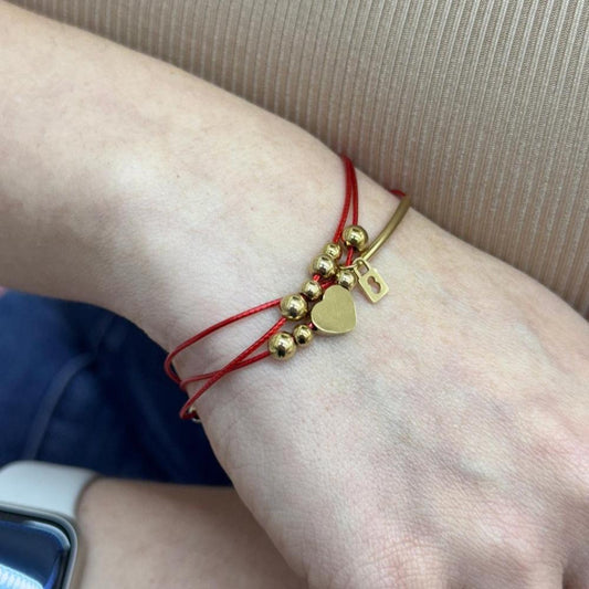 RED THREADS BRACELET