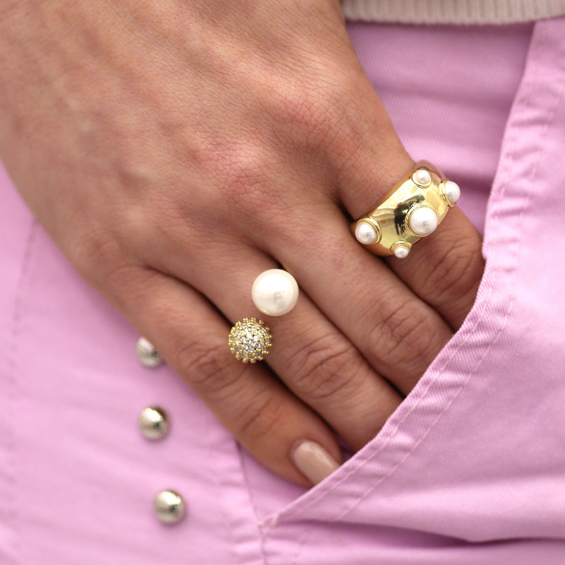 Wide Smooth Gold Ring with Mini Pearls – Adjustable Design