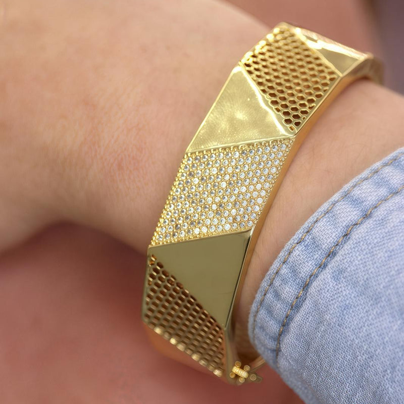 Elegant gold honeycomb pavé bracelet